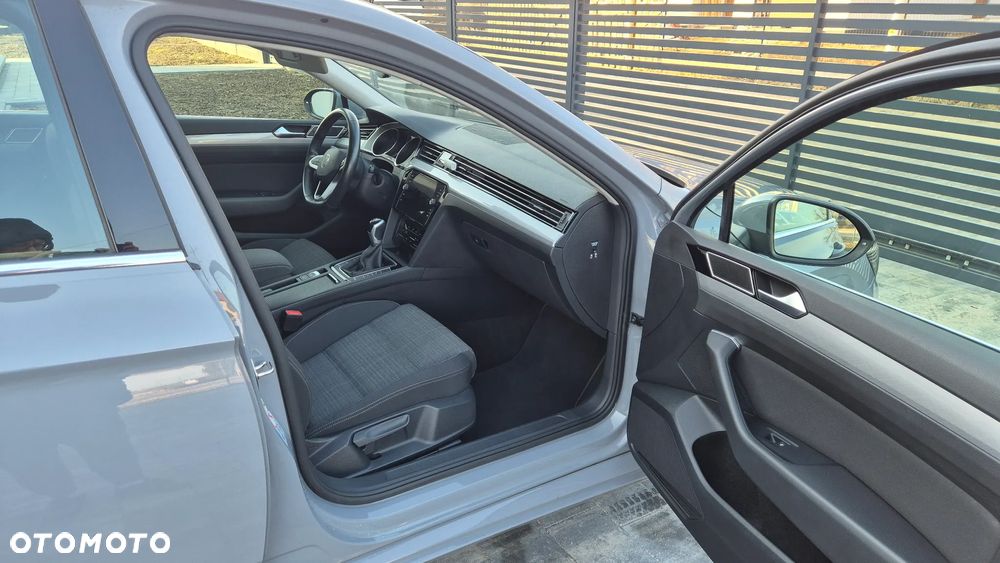 Volkswagen Passat 1.5 TSI EVO Business - 13