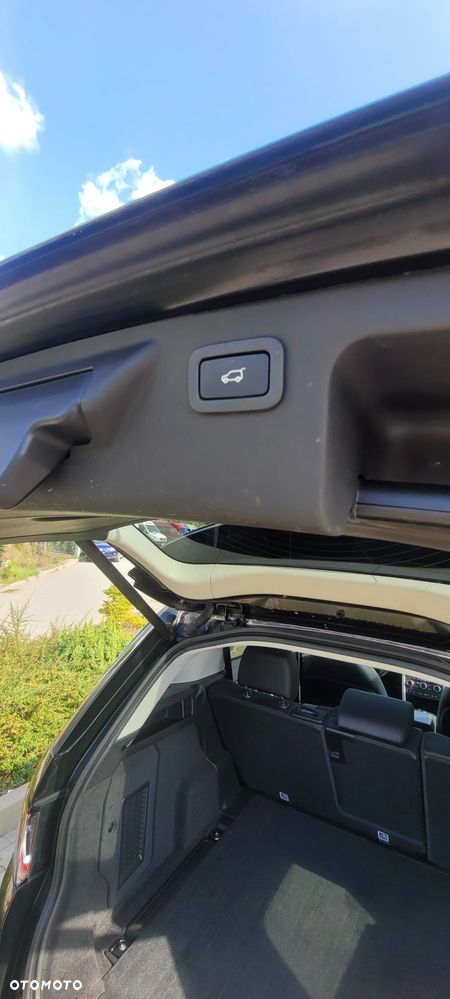 Land Rover Discovery Sport 2.0 Si4 HSE Luxury - 14