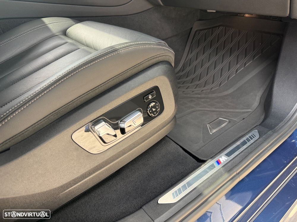 BMW X5 45 e xDrive Pack M - 36