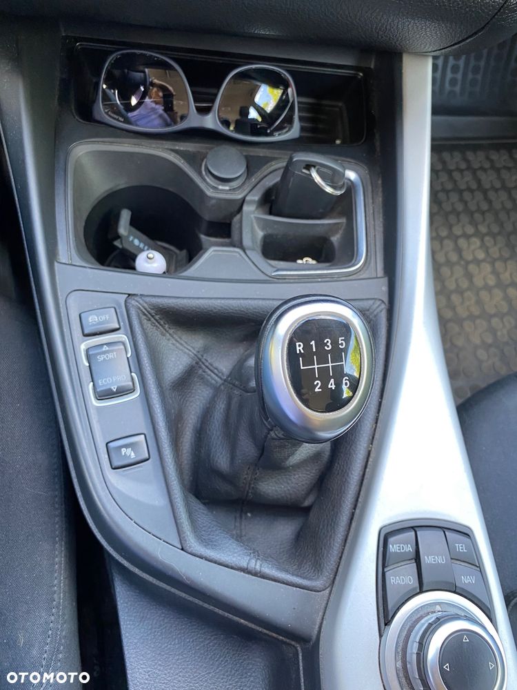 BMW Seria 1 118i - 6