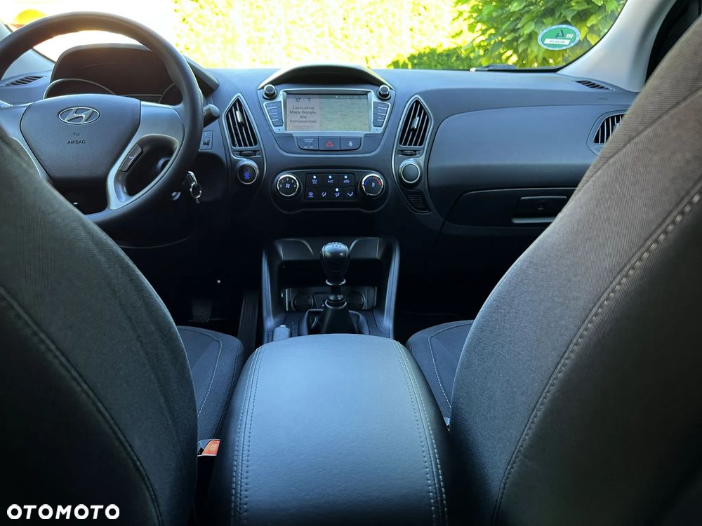 Hyundai ix35 1.6 2WD Fifa World Cup Edition - 29