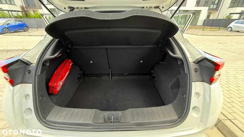Nissan Juke 1.0 DIG-T N-Connecta DCT - 10