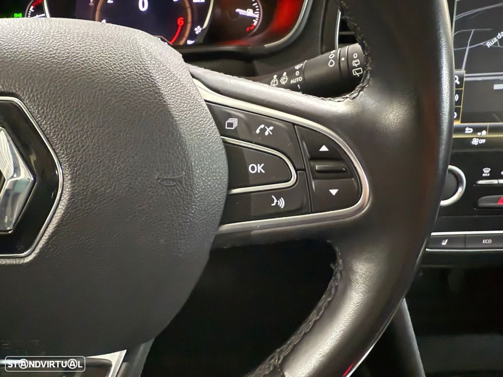 Renault Mégane ENERGY TCe 130 BOSE EDITION - 19