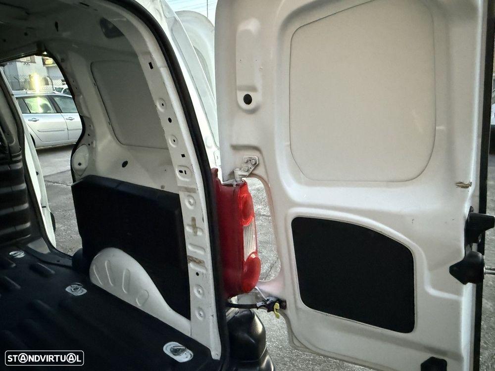 Peugeot Partner 1.6 e-HDi L1 3L - 21