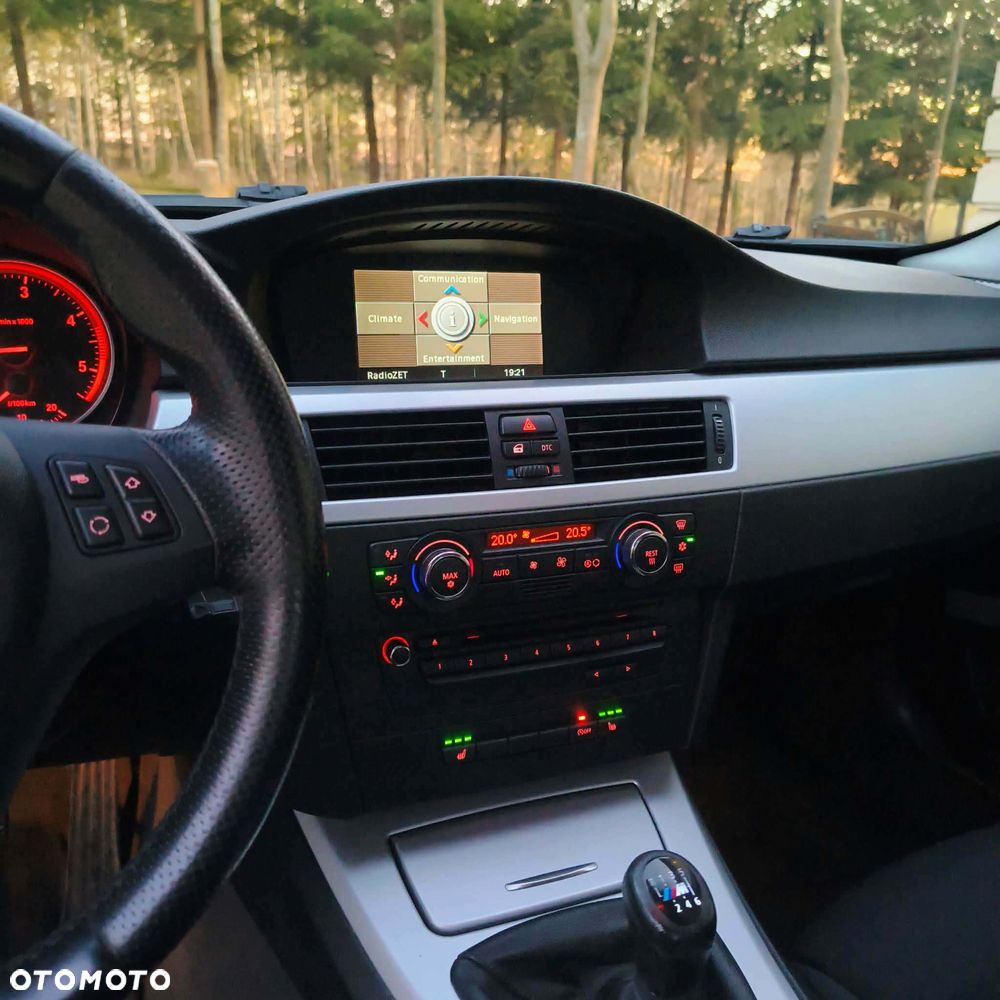 BMW Seria 3 320d - 14