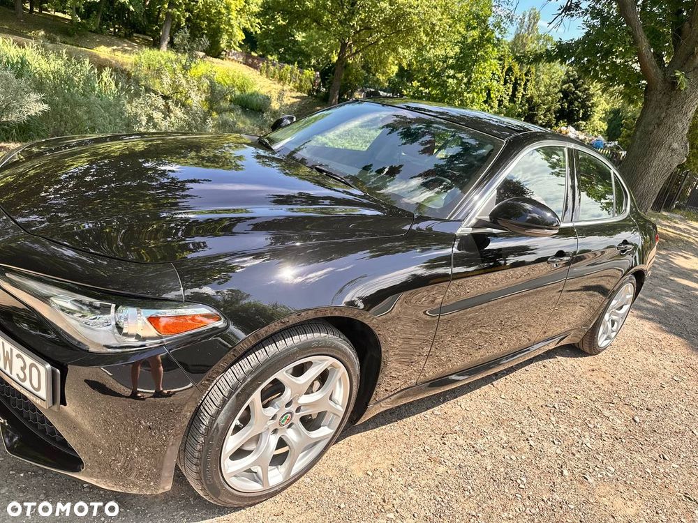 Alfa Romeo Giulia 2.0 Turbo TI Q4 - 11