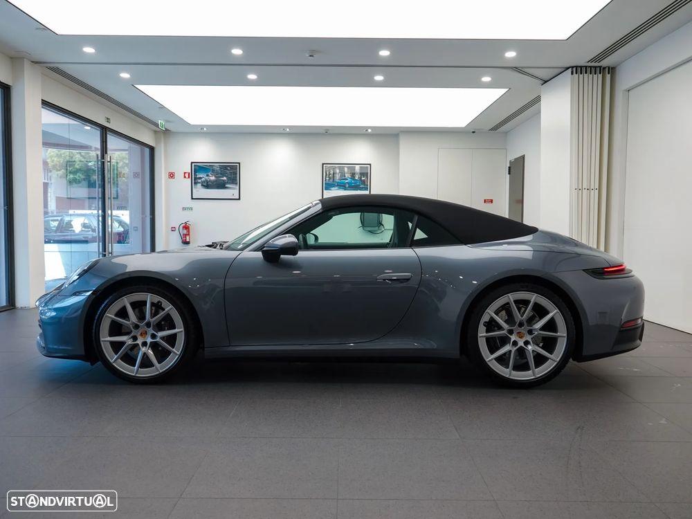 Porsche 911 (992) Carrera - 5