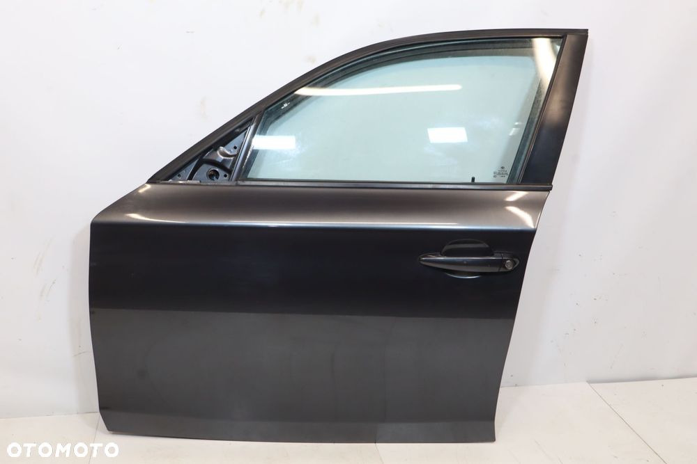 DRZWI LEWY PRZÓD BMW 1 120I E87 A22/7 - 1