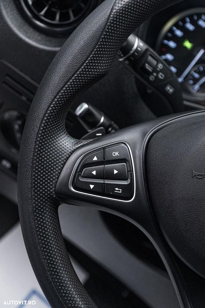 Mercedes-Benz Vito Lung 114 CDI 136CP RWD 9AT Select - 23