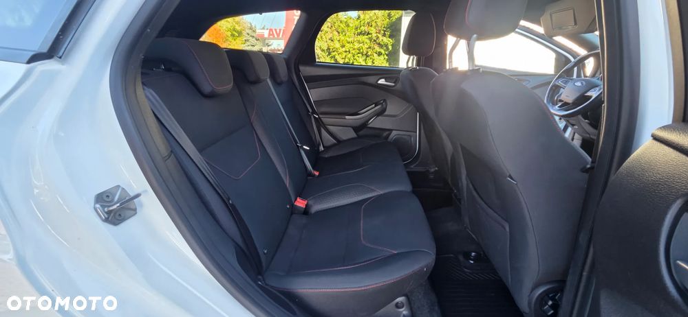 Ford Focus 1.5 EcoBoost STart-Stopp-System ST-LINE - 35