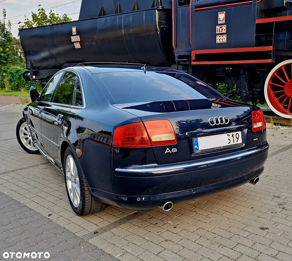 Audi A8 4.2 Quattro - 22