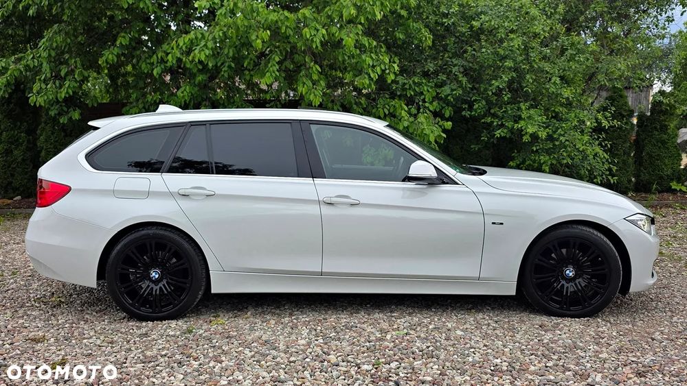 BMW Seria 3 318d Blue Performance Sport Line - 13