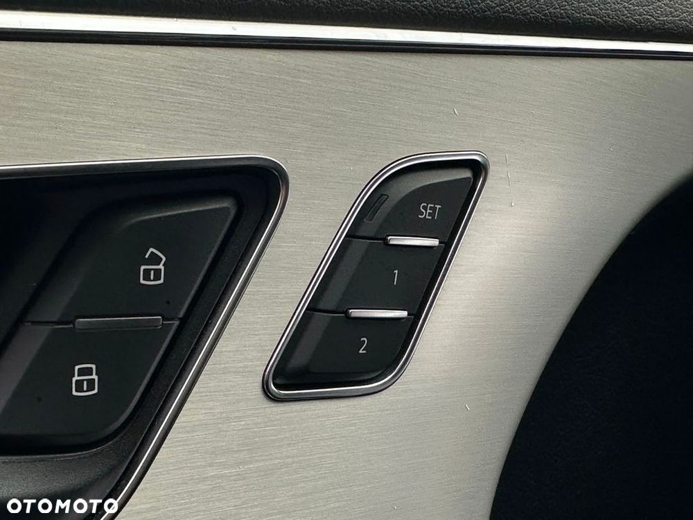 Audi SQ8 TDI quattro tiptronic - 28
