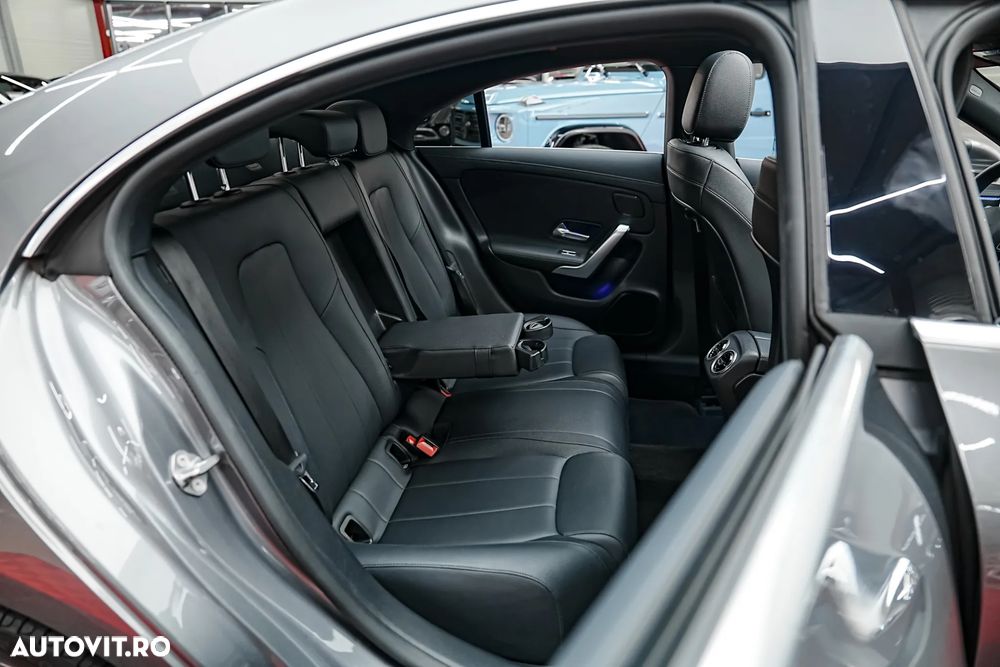 Mercedes-Benz CLA 200 7G-DCT Edition Progressive Line - 9