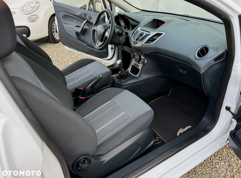 Ford Fiesta 1.25 Ambiente EU5 - 21