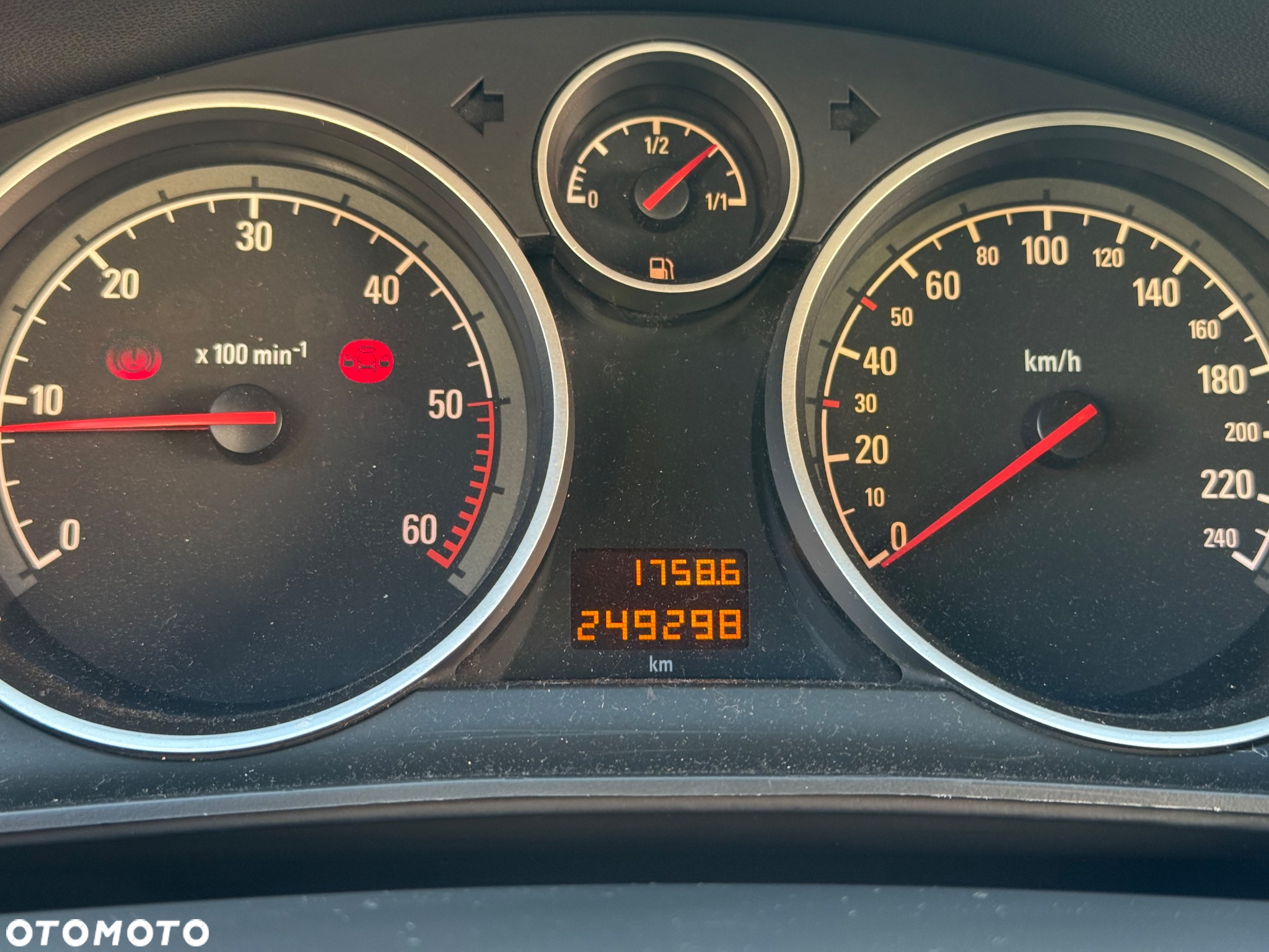 Opel Astra III GTC 1.7 CDTI Sport - 16