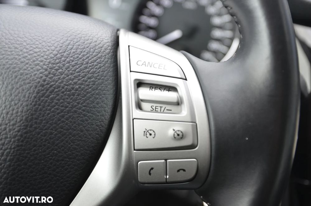 Nissan Qashqai 1.6 DCI DPF Start/Stop acenta - 25