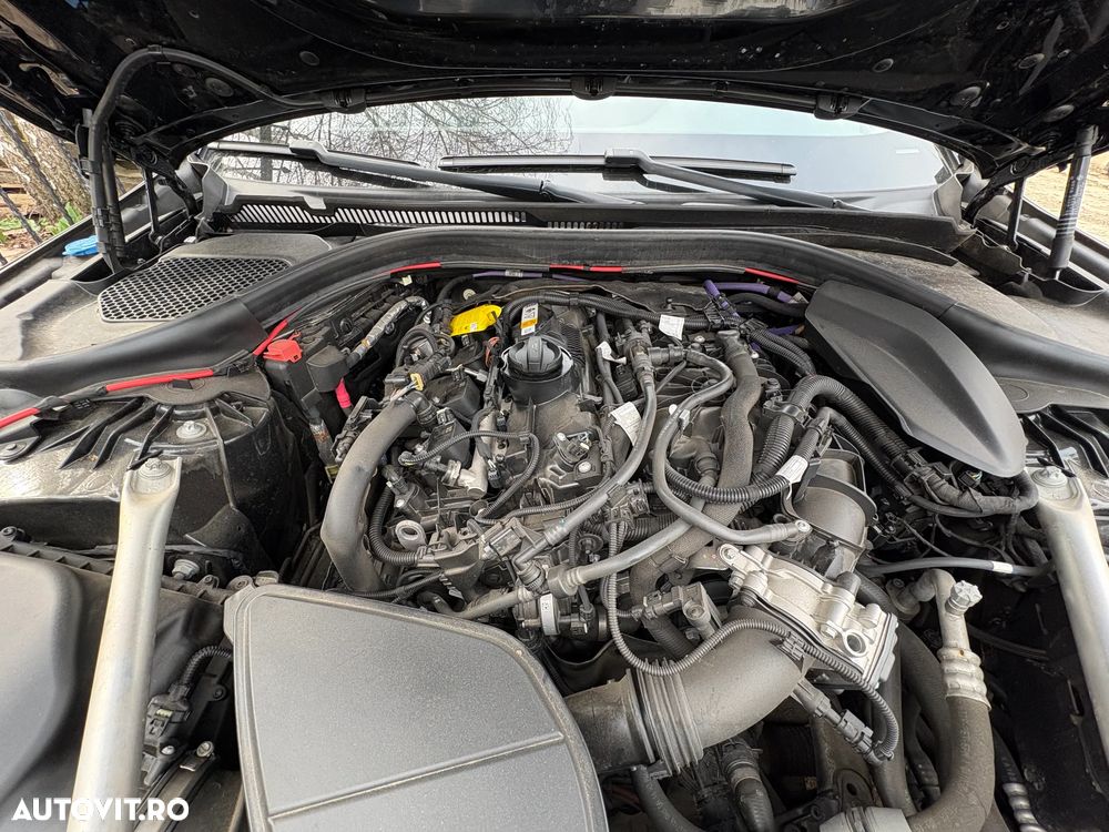 BMW Seria 5 520i AT MHEV - 7