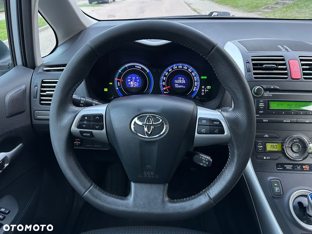 Toyota Auris 1.8 HSD Luna - 26