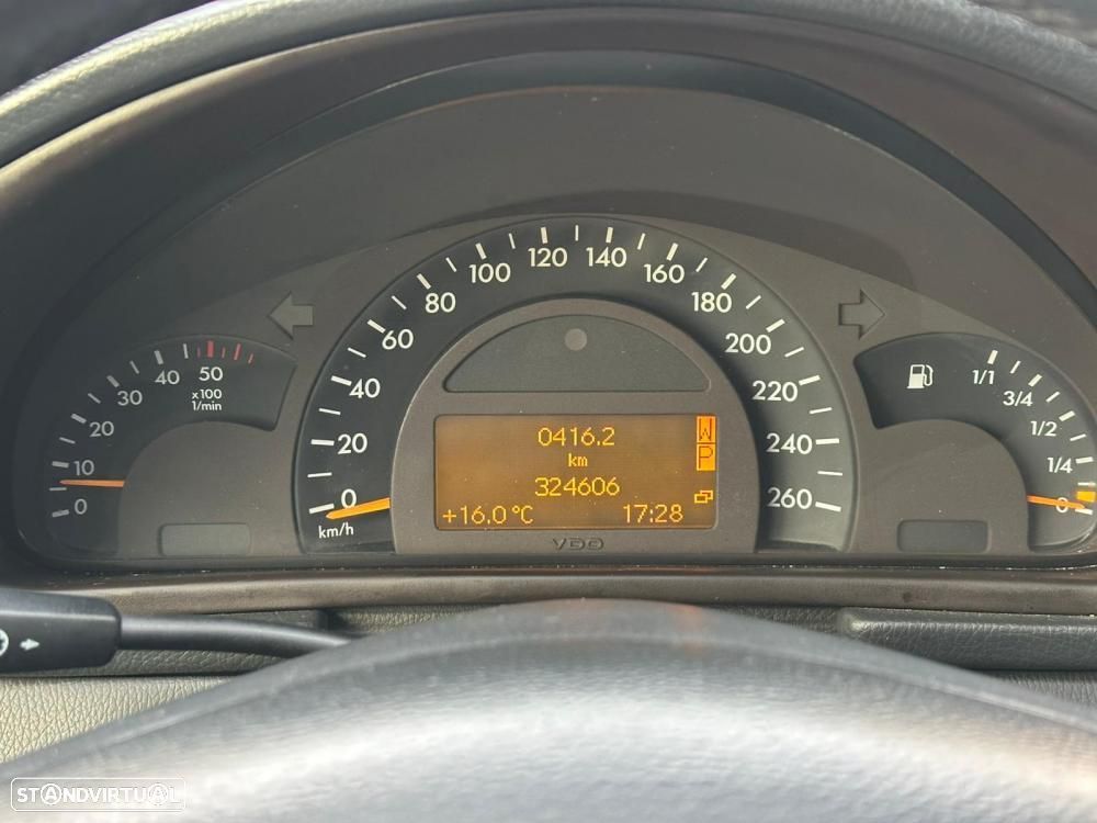 Mercedes-Benz C 220 - 17