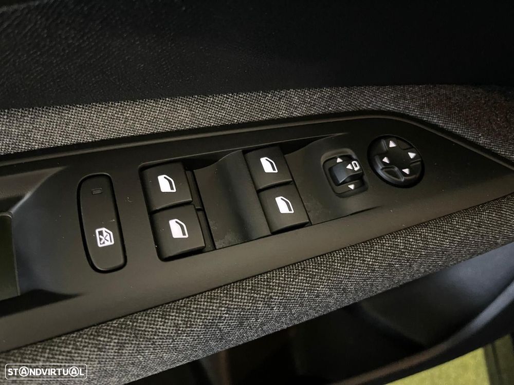 Peugeot 3008 1.5 BlueHDi Active Pack - 29