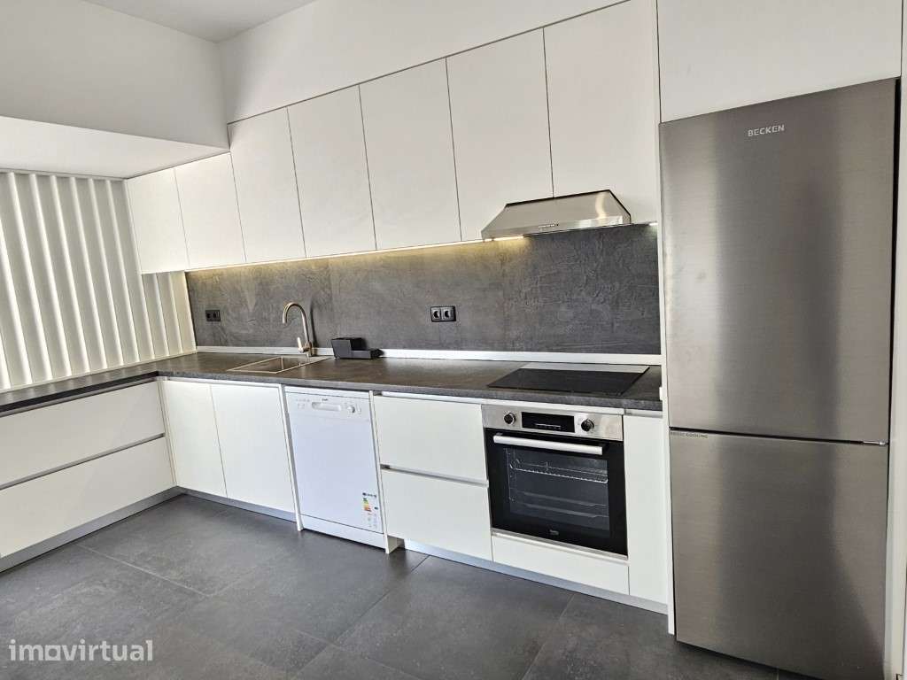 Apartamento T2 - Renovado - para Arrendamento - VILA DAS AVES - Grande imagem: 4/41
