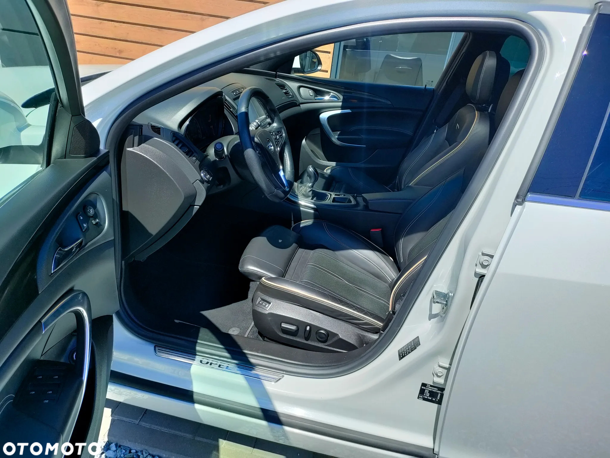Opel Insignia 2.0 CDTI Exclusive S&S - 12