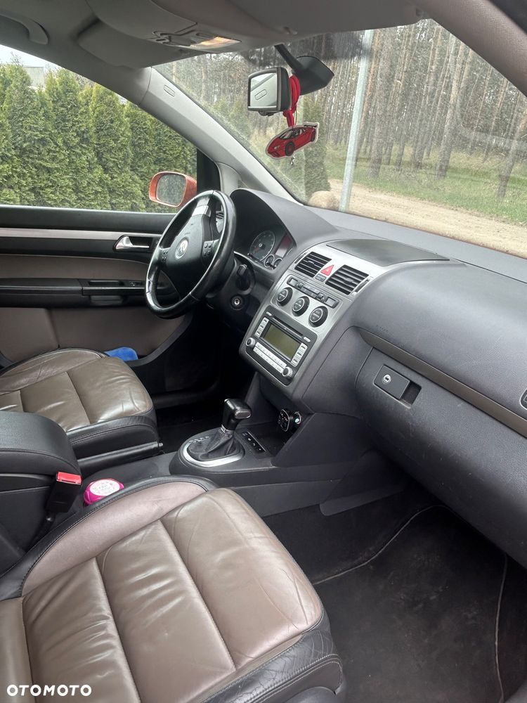 Volkswagen Touran 1.4 TSI Cross DSG - 5