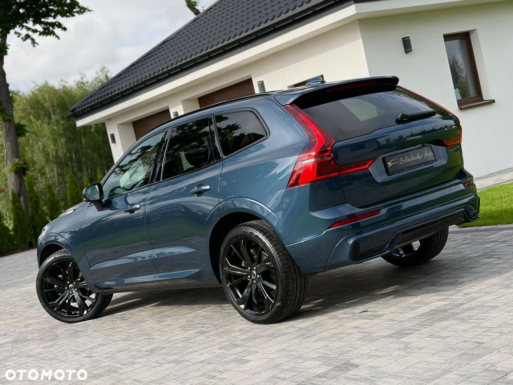 Volvo XC 60 B5 B AWD Plus Black Edition - 23