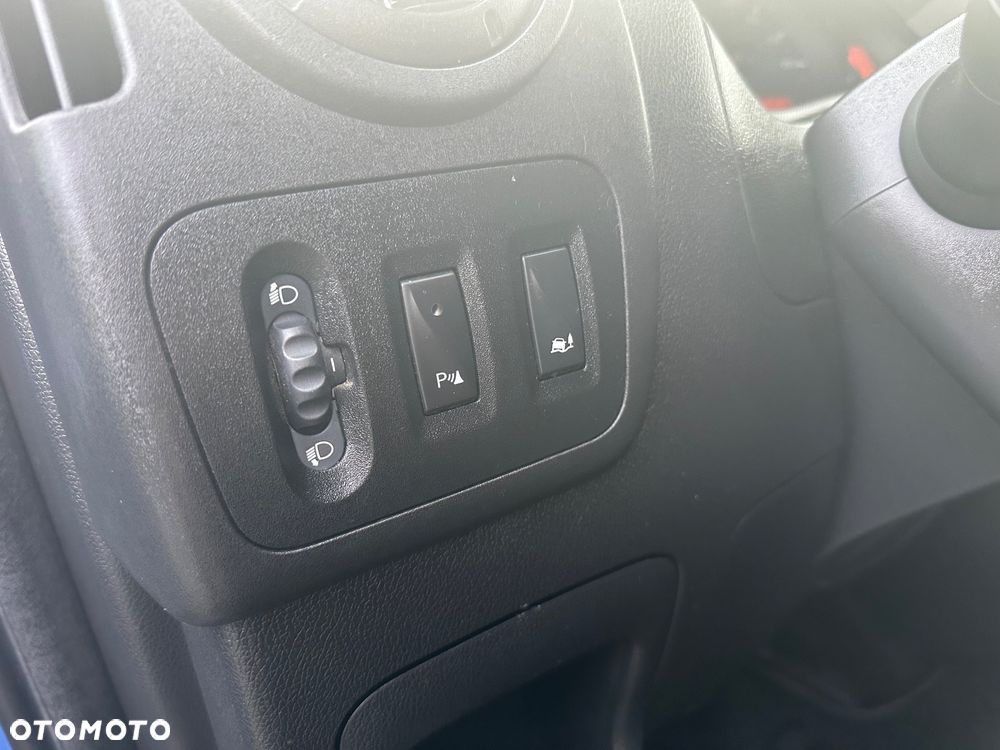 Renault Master 2.3 2017r L2H2 klima tempomat nawi hak 2500kg - 28