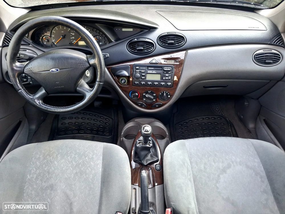 Ford Focus SW 1.6 Ghia - 5