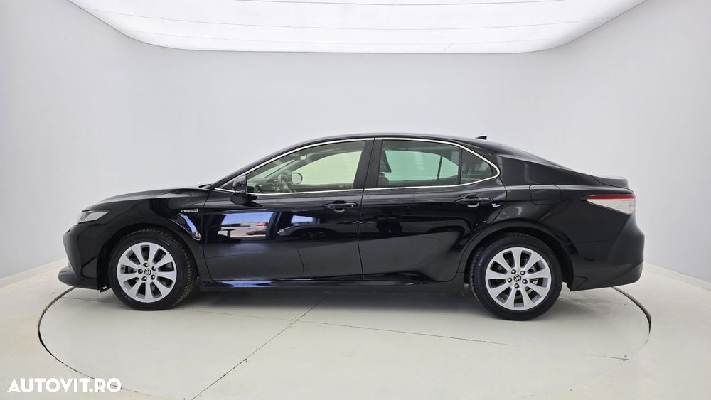 Toyota Camry - 9
