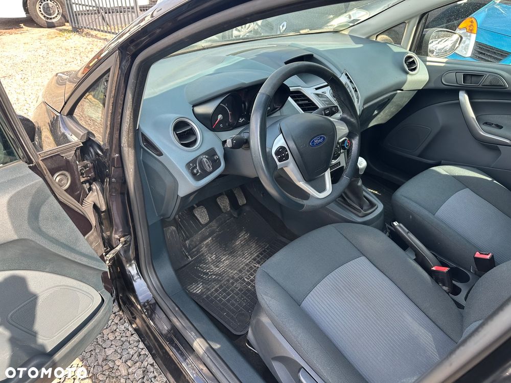 Ford Fiesta 1.25 Silver X - 13