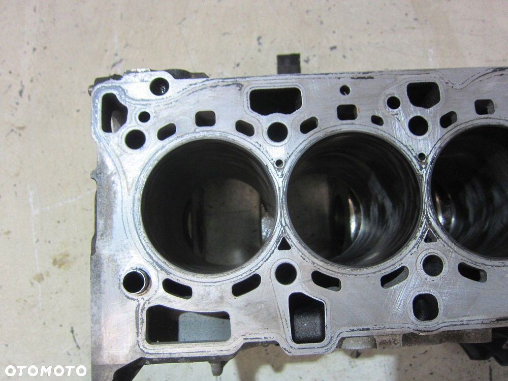 BMW E90 E60 X3 E83 BLOK SILNIKA DÓŁ N47D20A N47 - 4