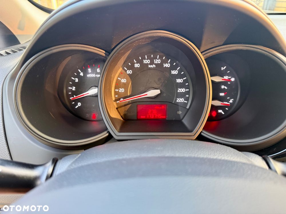 Kia Rio 1.1 crdi L - 24