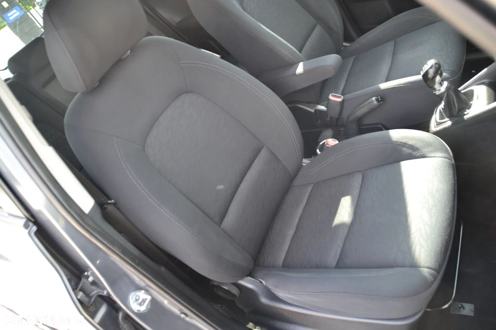 Hyundai ix20 1.6 blue Comfort - 36