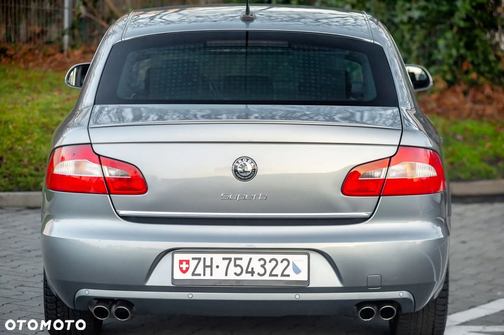 Skoda Superb 3.6 FSI 4x4 Elegance DSG - 8