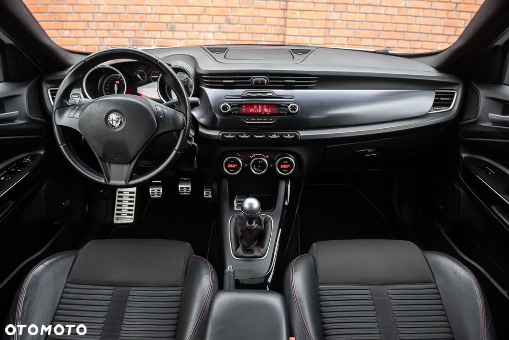 Alfa Romeo Giulietta 1.8 TBi 16V Quadrifoglio Verde - 25
