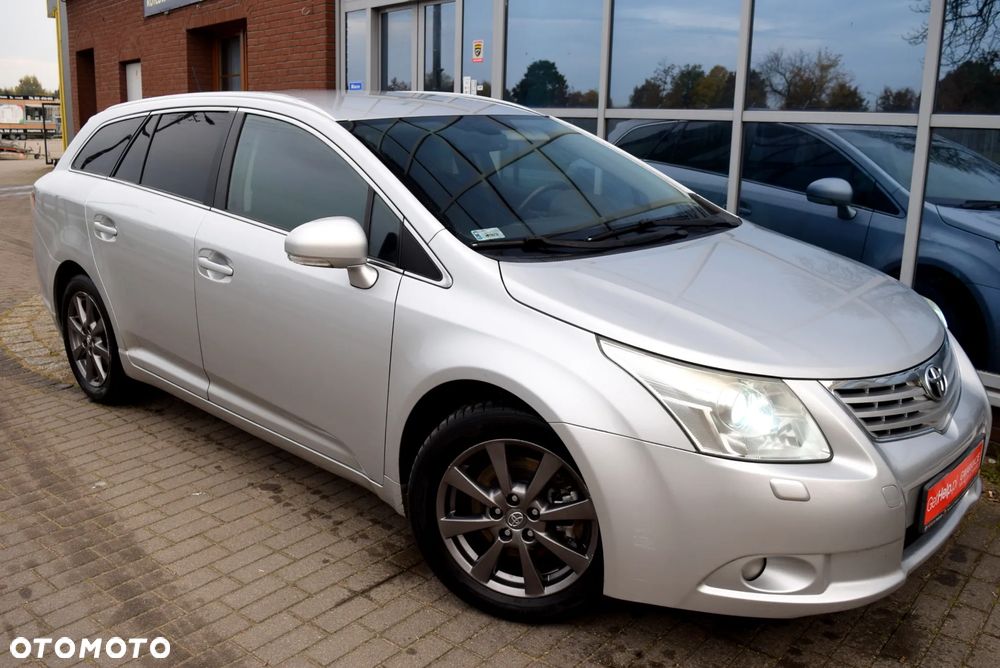 Toyota Avensis 2.2 D-4D Prestige