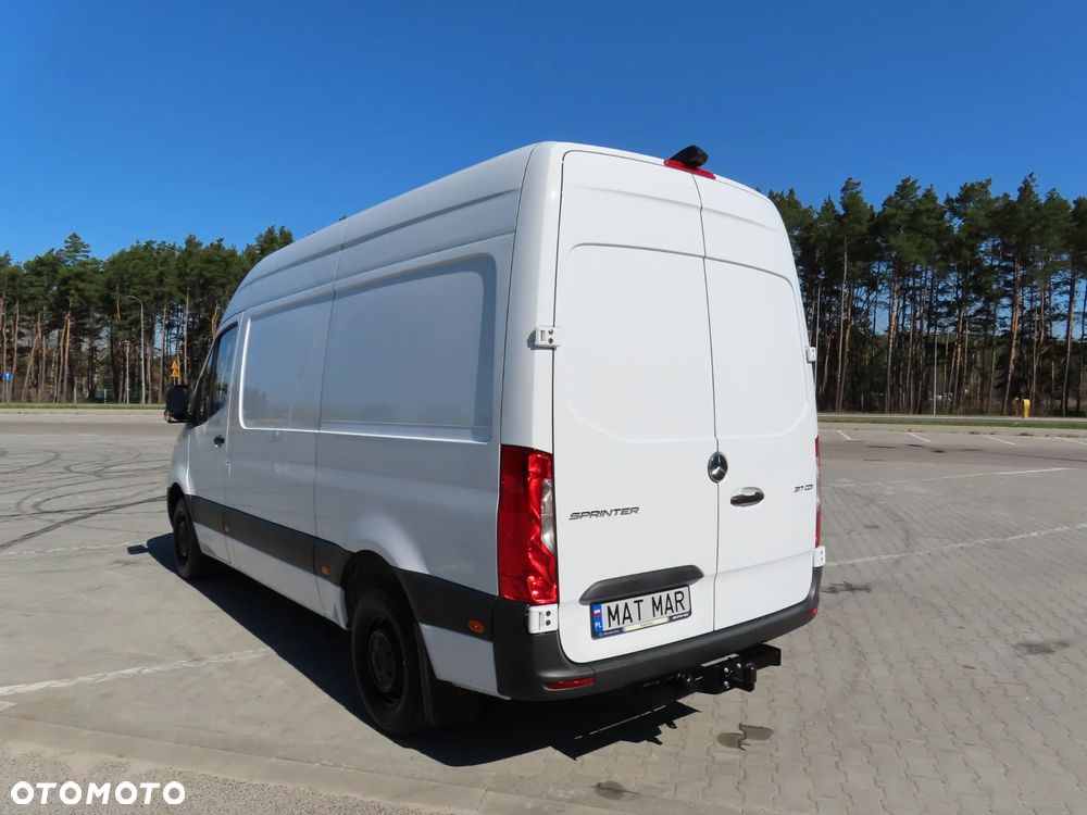 Mercedes-Benz Sprinter 317 CDI 170 KM 9G-Tronic Automat Model 907, L2H2 Furgon Blaszak, Wysoki Dach, 5932 mm Dł, FULL LED, HAK 3500 Kg, Rozstaw Osi 3665 mm, Ładowność 1174 Kg, WZMACNIANY,  Stan Wizualny I Techniczny NOWY Tak Jak Z Taśmy Produkcyjnej Gotowy Dostępny OKAZJA POLECAM - 5