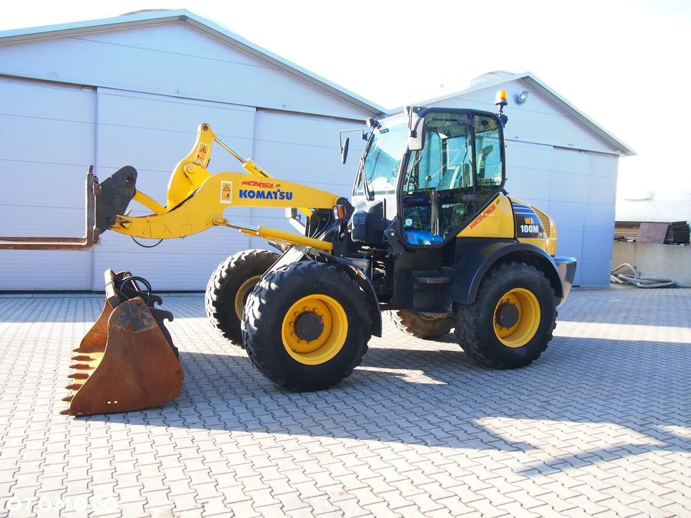 Komatsu WA 100 - 1
