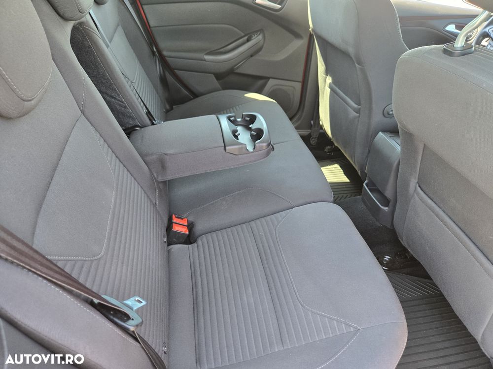 Ford Focus 1.0 EcoBoost Titanium - 8