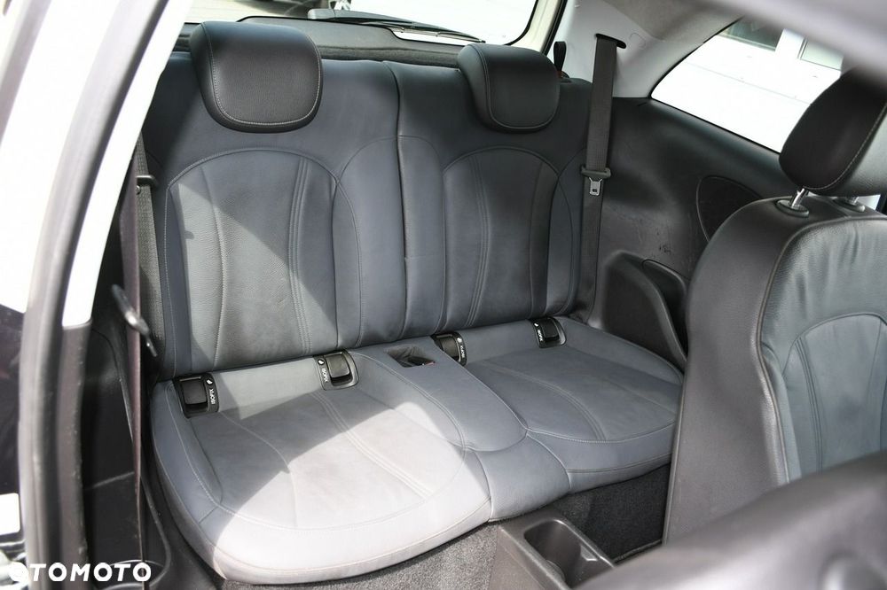Opel Adam 1.2 - 27