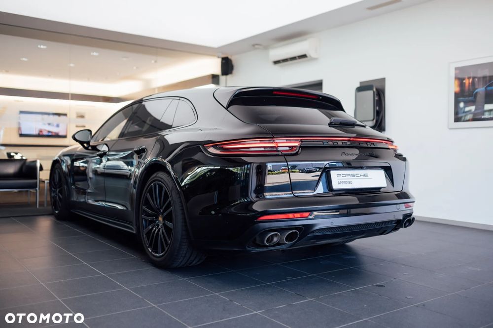 Porsche Panamera GTS GPF - 12