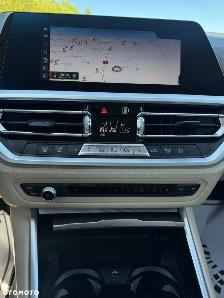 BMW Seria 3 320i GPF Sport Line - 29