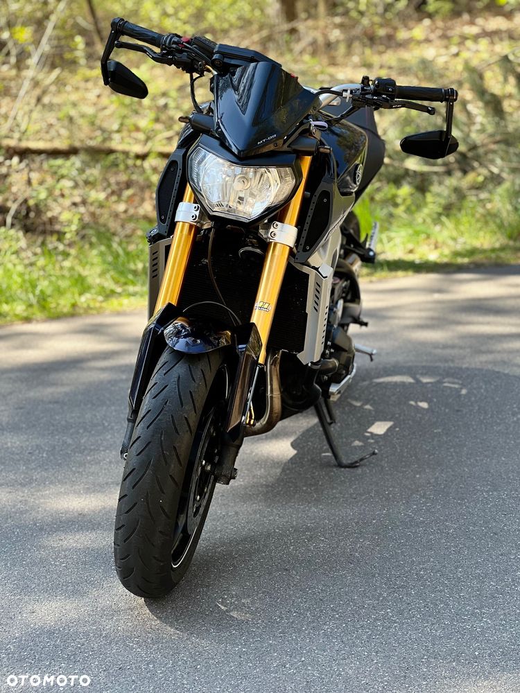 Yamaha MT - 4