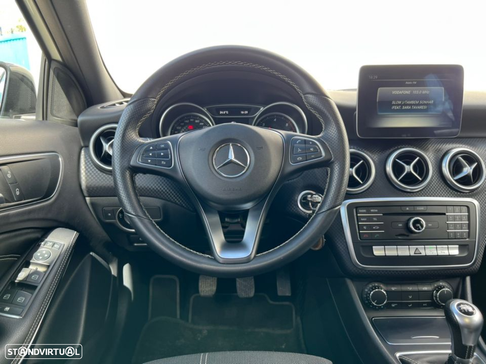 Mercedes-Benz A 180 d Fleet Pack Urban - 31