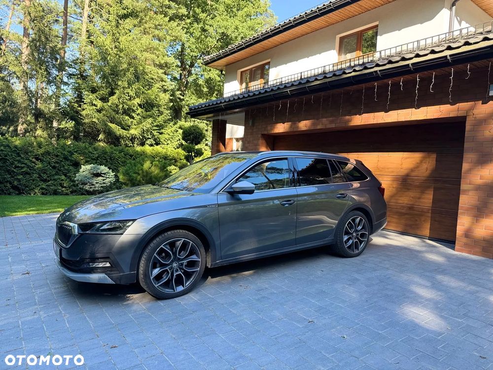 Skoda Octavia 2.0 TSI 4x4 Scout DSG - 4