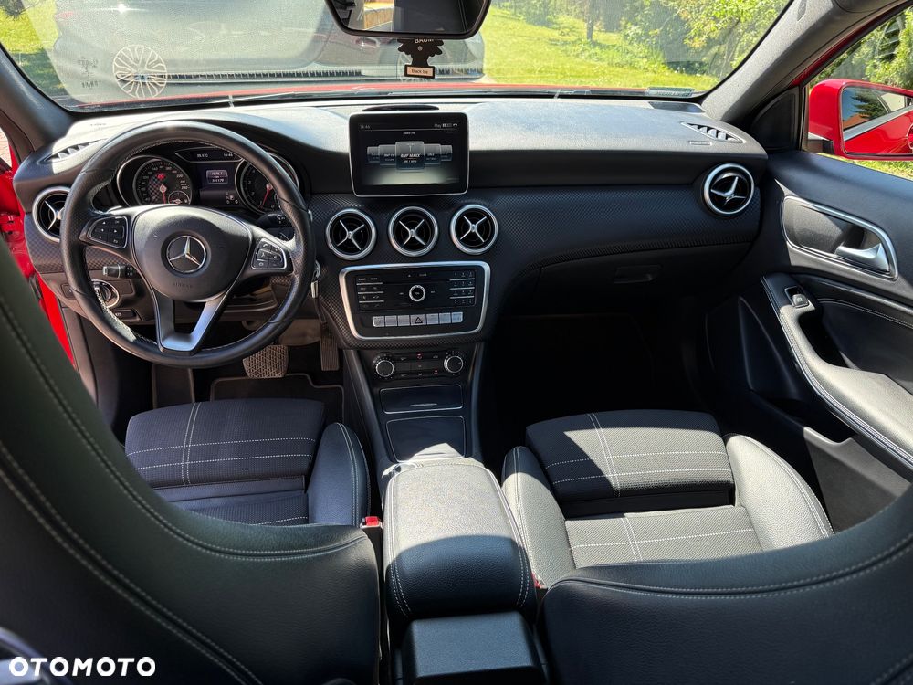 Mercedes-Benz Klasa A 180 7G-DCT - 14