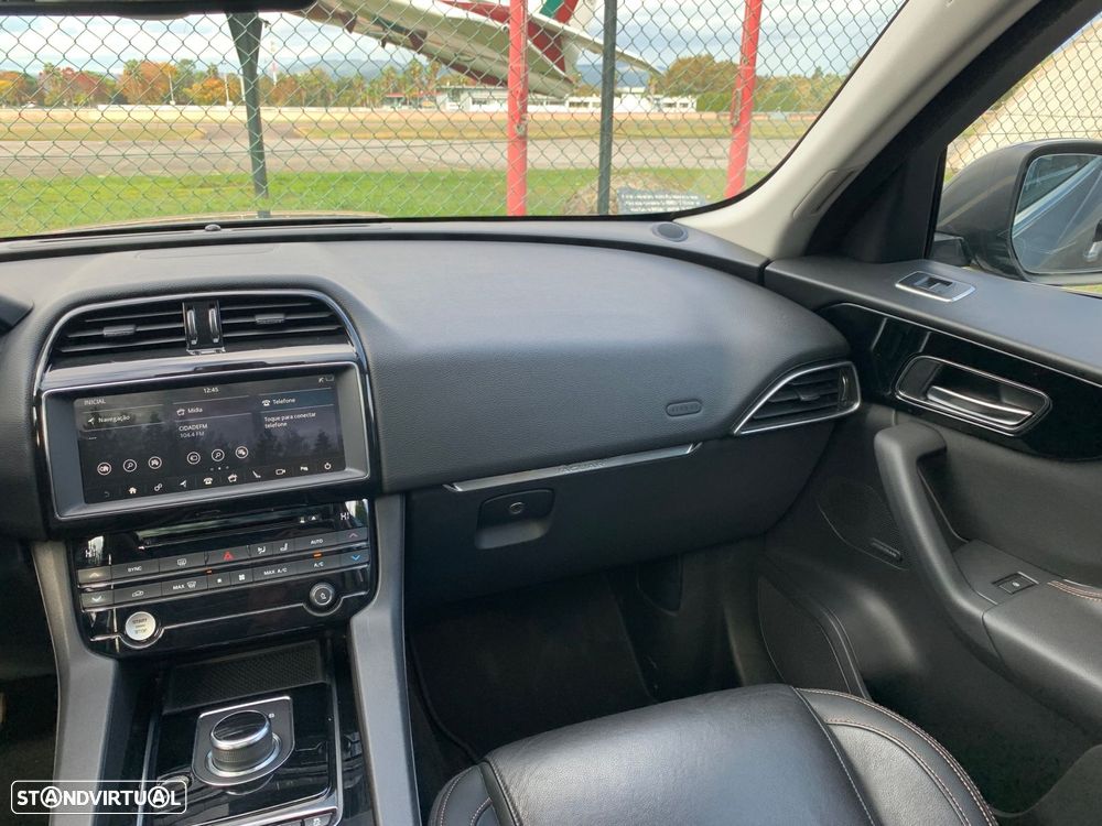 Jaguar F-Pace 2.0 i4D R-Sport Aut. - 18